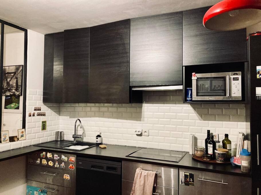 Paris : Appartement Familial Avec Parking Prive Клиши Экстерьер фото